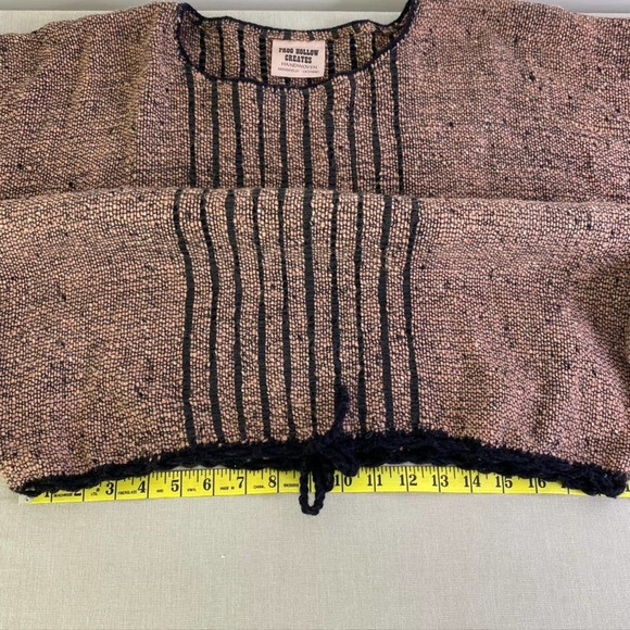 Frog Hollow Creates Handwoven Sweater - Picture 10 of 12